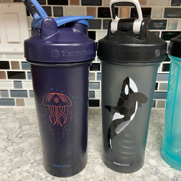 Blender Bottle Shaker Bottle Set - Picture 3 of 9